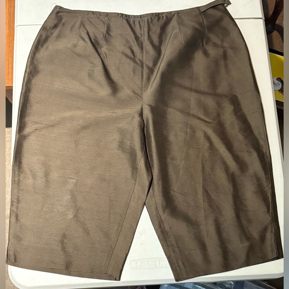 Vintage Banana Republic 100% Silk Brown Culottes Shorts Size 14 Minimalist Luxe
